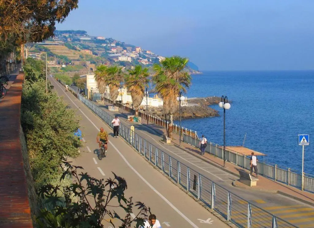 Casa Pepi City Center Sanremo