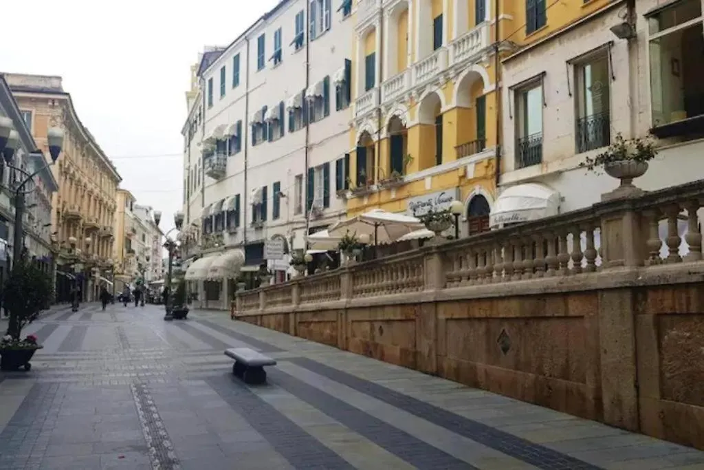 Casa Pepi City Center Sanremo Apartment