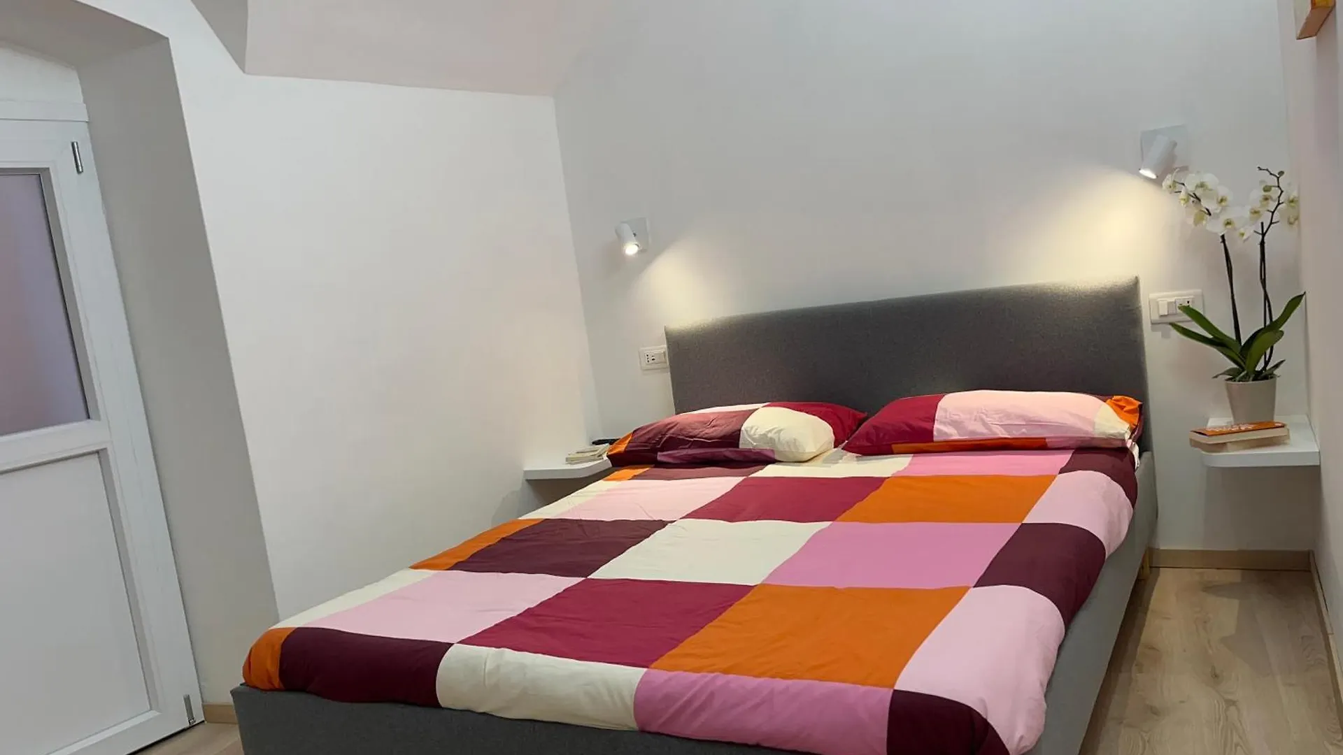 Casa Pepi City Center Sanremo Apartment