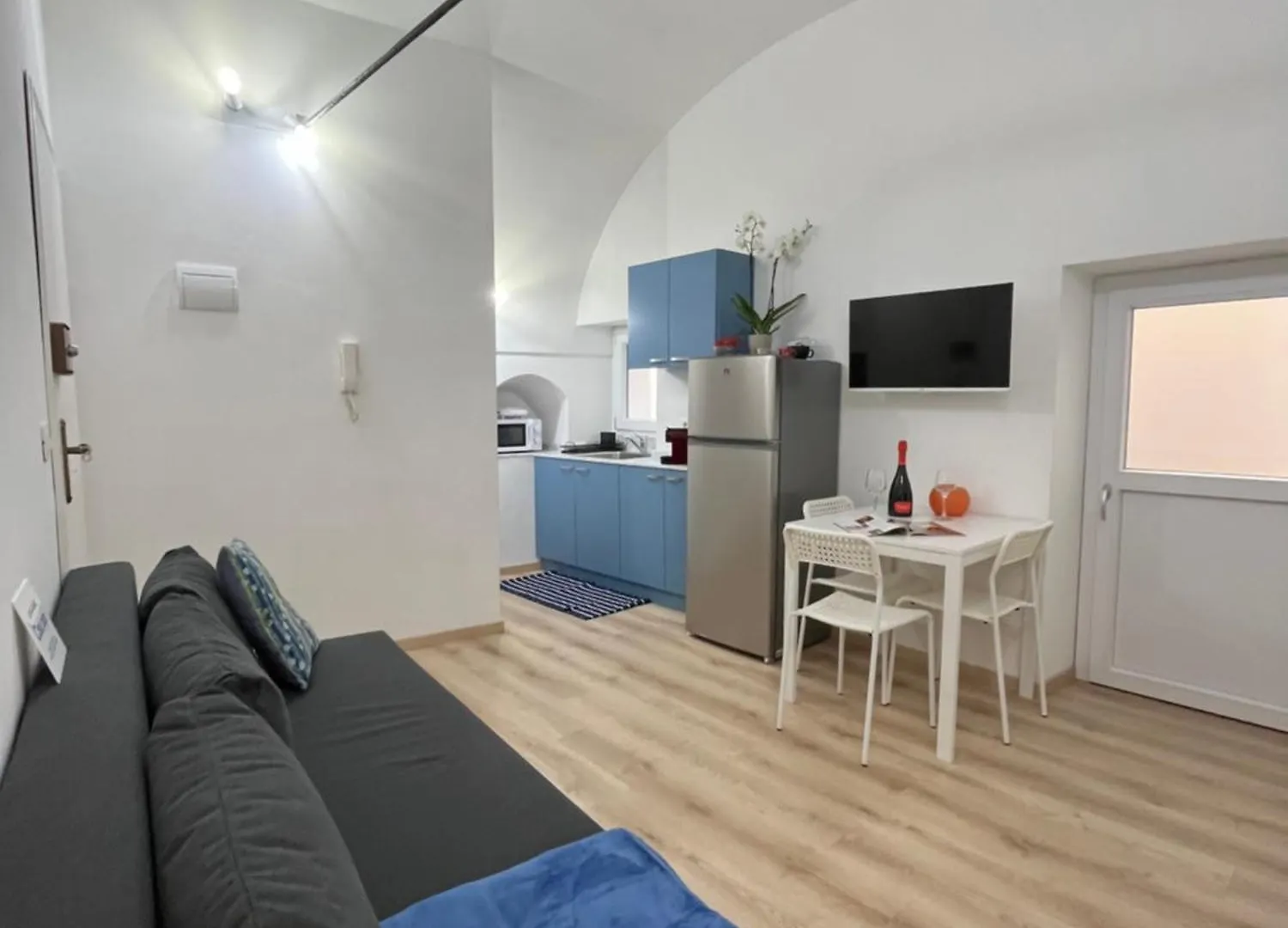 Apartment Casa Pepi City Center Sanremo Italy