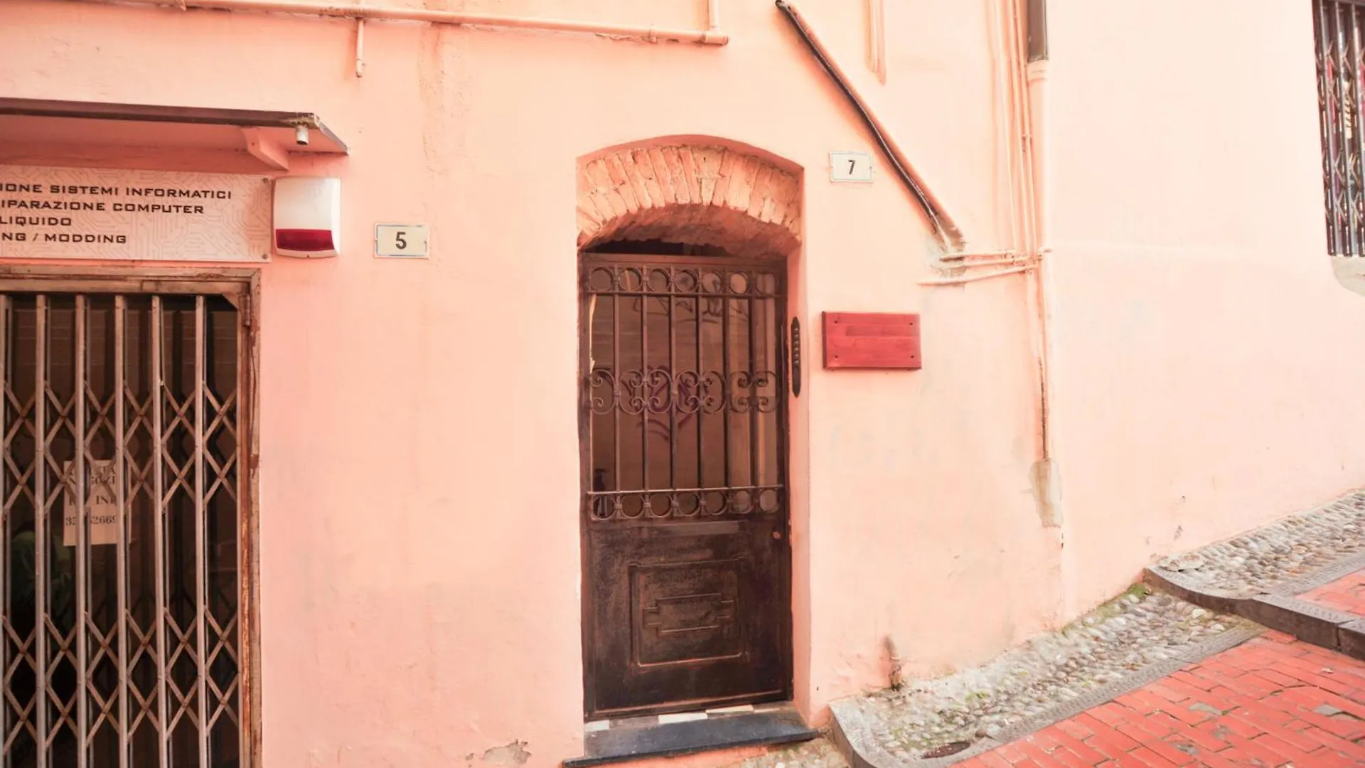 Apartment Casa Pepi City Center Sanremo Italy
