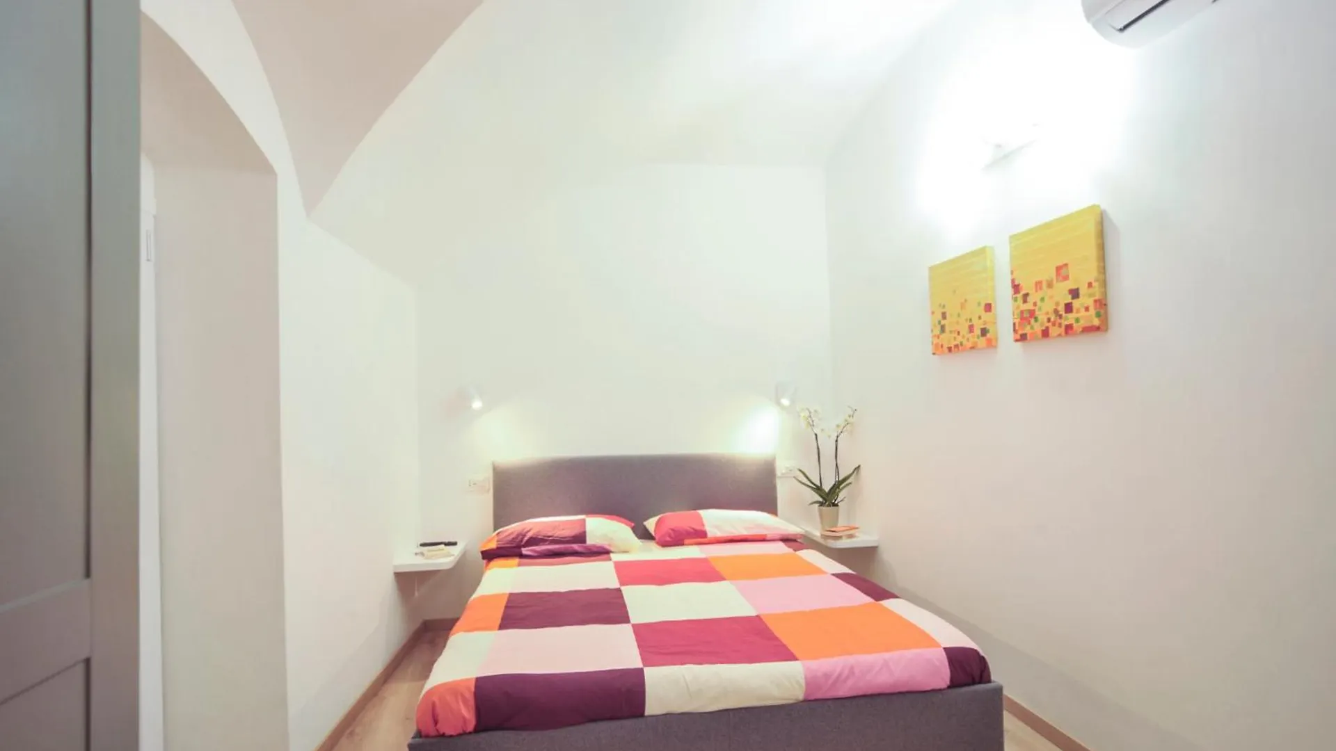 Casa Pepi City Center Sanremo Apartment
