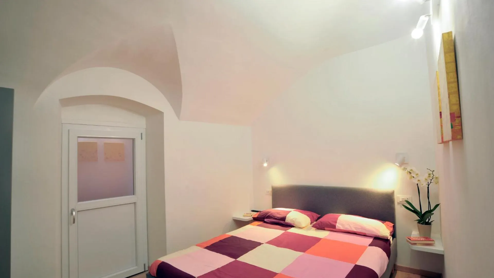 Apartment Casa Pepi City Center Sanremo Italy