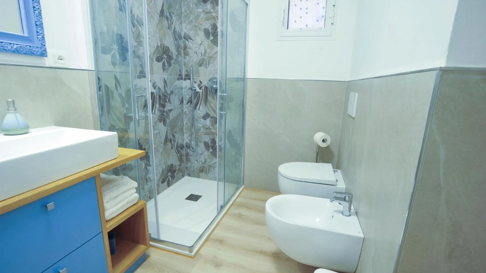 Casa Pepi City Center Sanremo Apartment