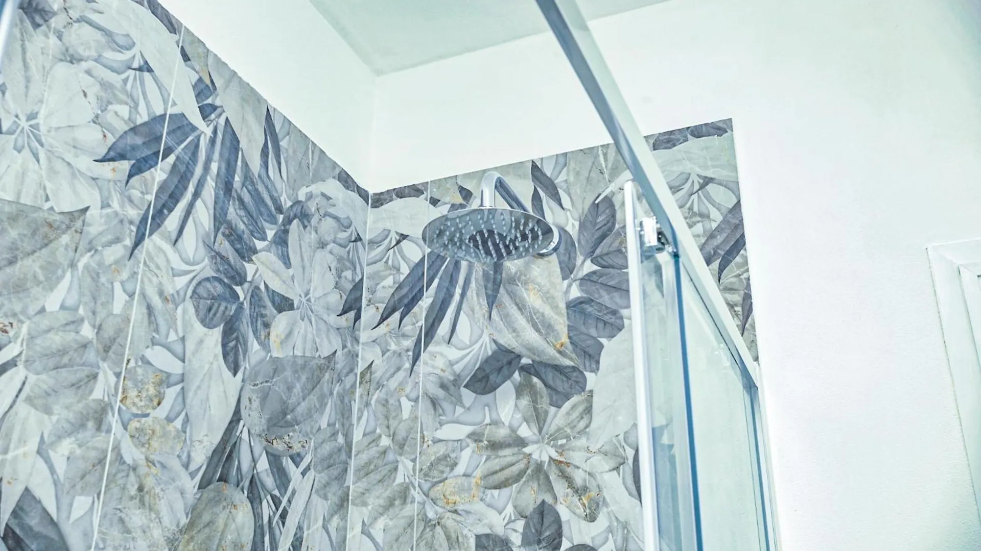 Casa Pepi City Center Sanremo Apartment